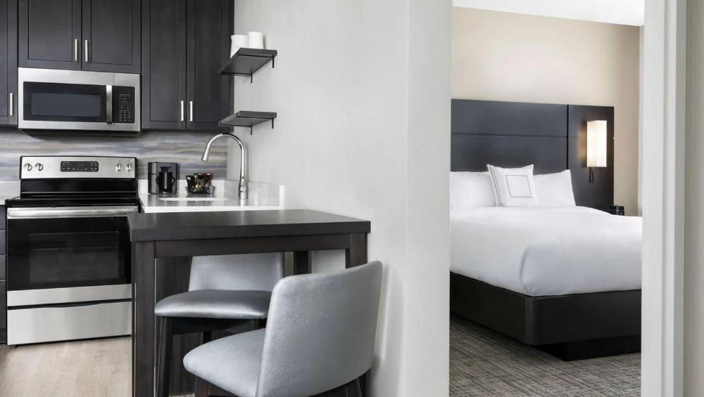 One-Bedroom King Suite with Sofa Bed  interior